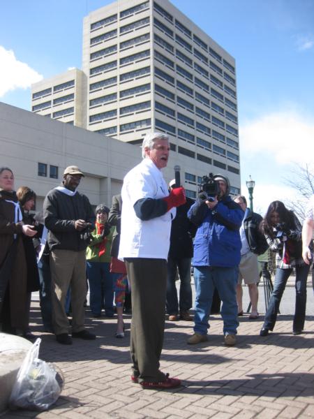 Dr. David Smith addresses the crowd.

